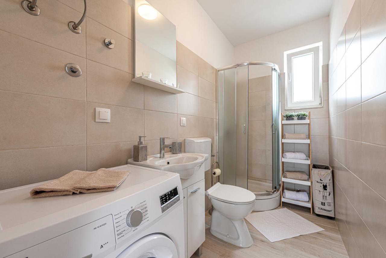 Apartmani Opg Dragoslavic Stara Vas Bagian luar foto